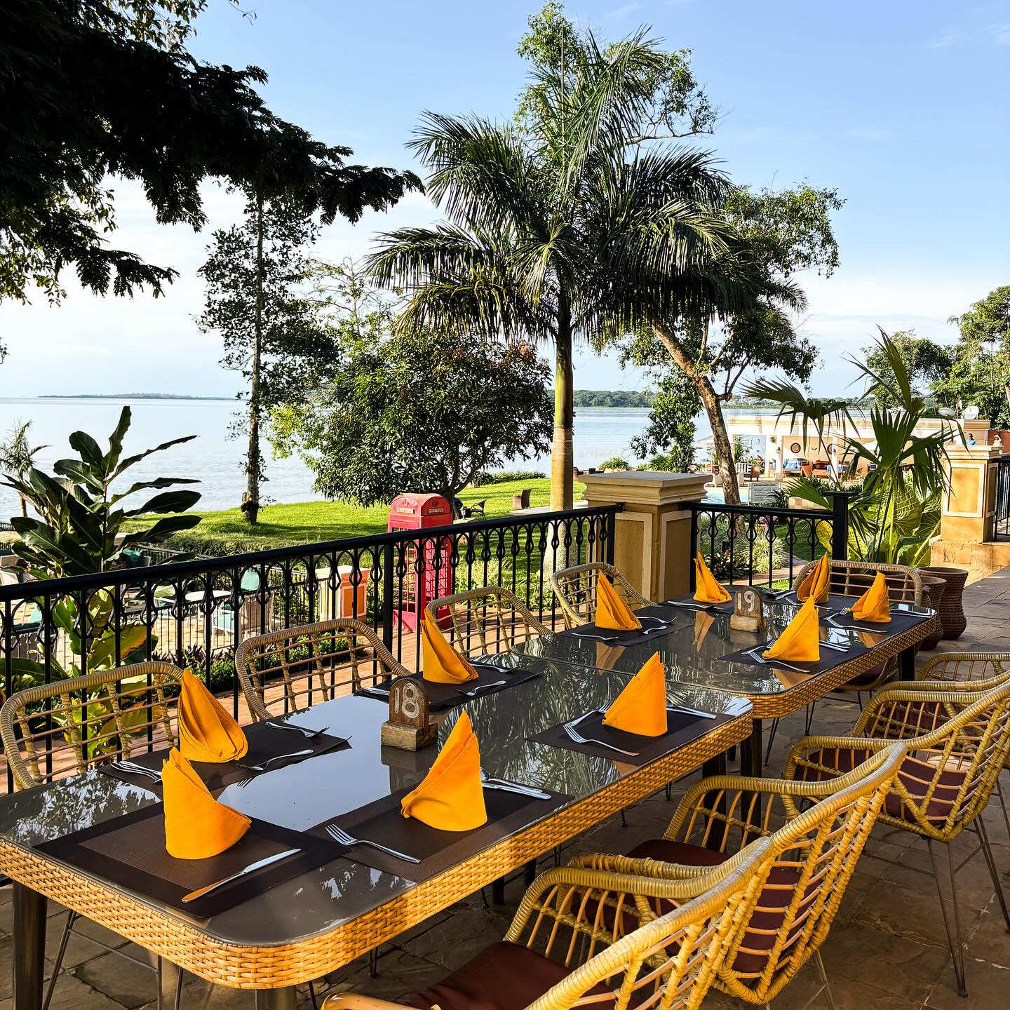 Terrace tables set above the lake